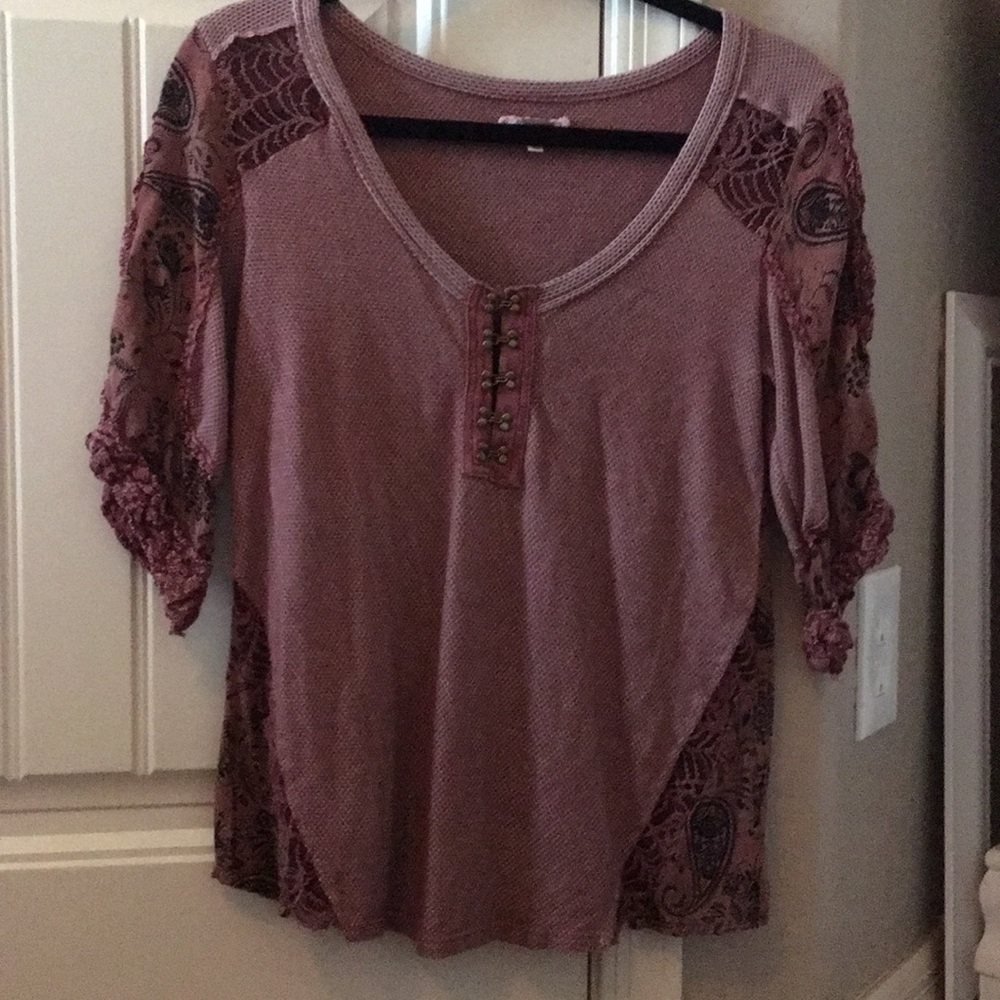 Blouse from buckle